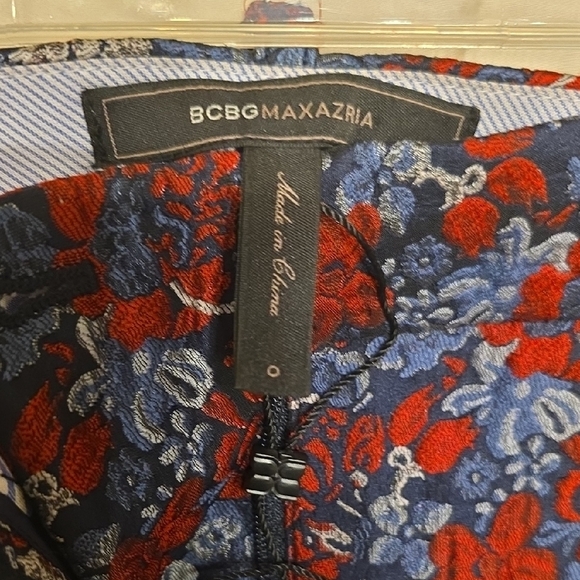 BCBGMaxAzria Women's Floral Ankle Pants - Red and Blue - Picture 2 of 16